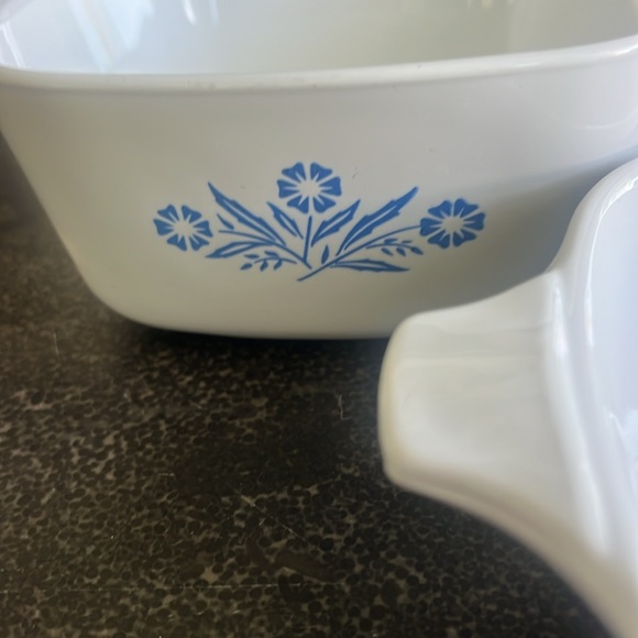 Vintage Corningware white w/ blue cornflower set of baking dishes 22 oz … - Picture 3 of 6